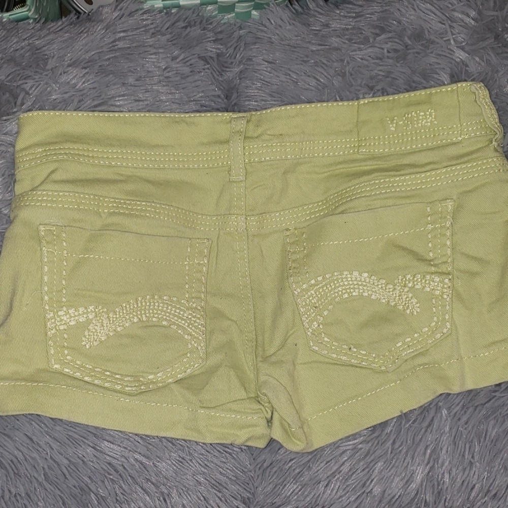 Shorts - Picture 2 of 2